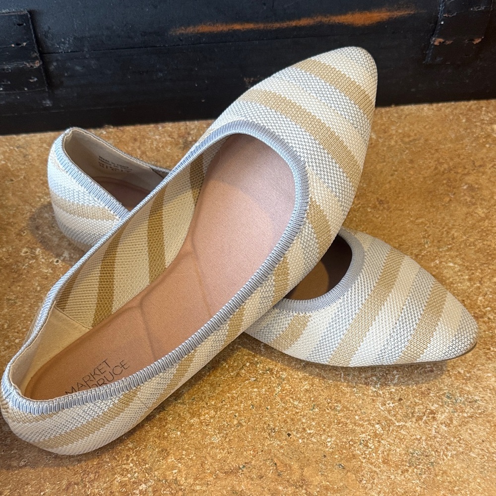 Market & Spruce Beige Striped Flats: tried on, didn’t like. Brand new!